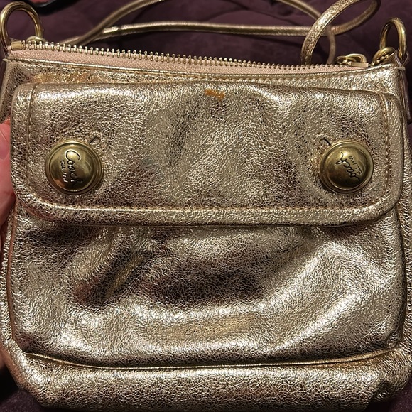Coach Poppy STAR Leather “Groovy” Gold Crossbody Handbag - Picture 2 of 13
